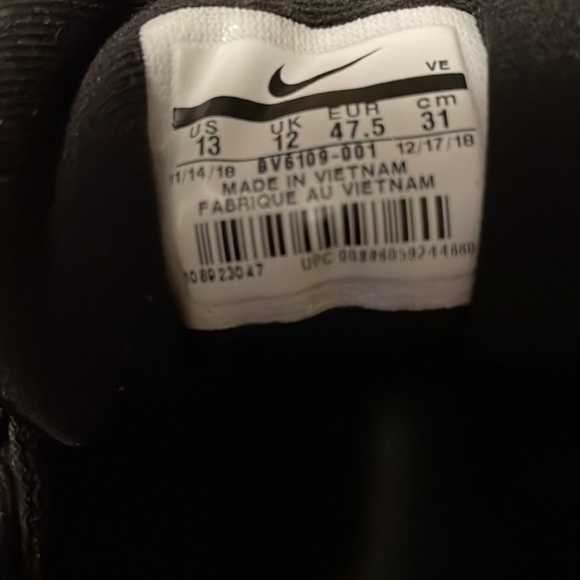 Nike Running shoes - Picture 3 of 3